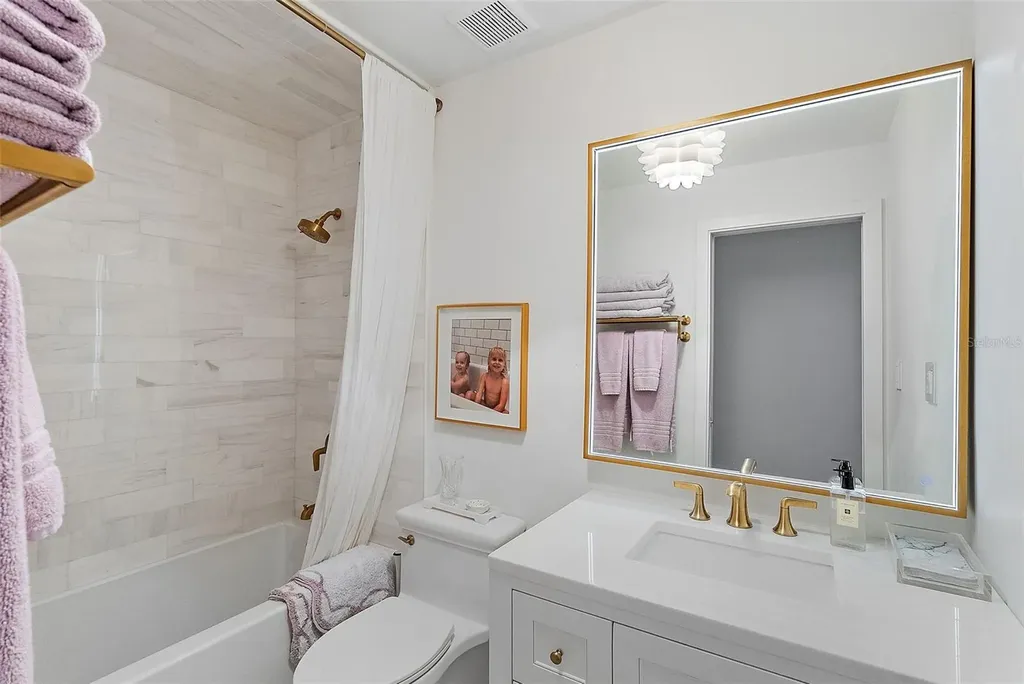 4966 Coquina Key Drive SE St Petersburg FL 33701