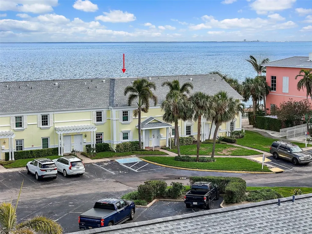 4966 Coquina Key Drive SE St Petersburg FL 33701