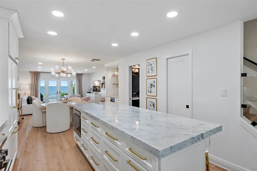 4966 Coquina Key Drive SE St Petersburg FL 33701