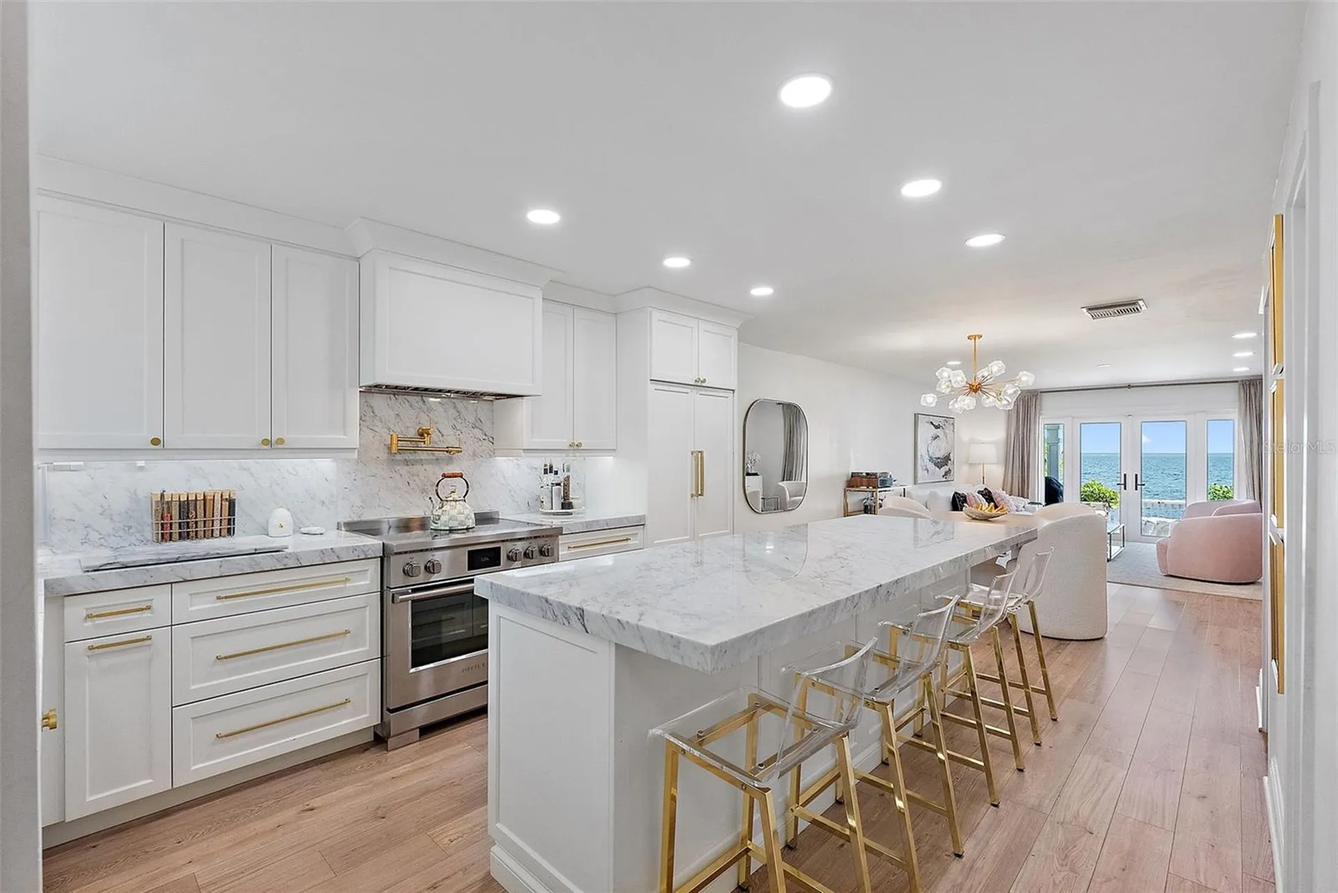 4966 Coquina Key Drive SE St Petersburg FL 33701