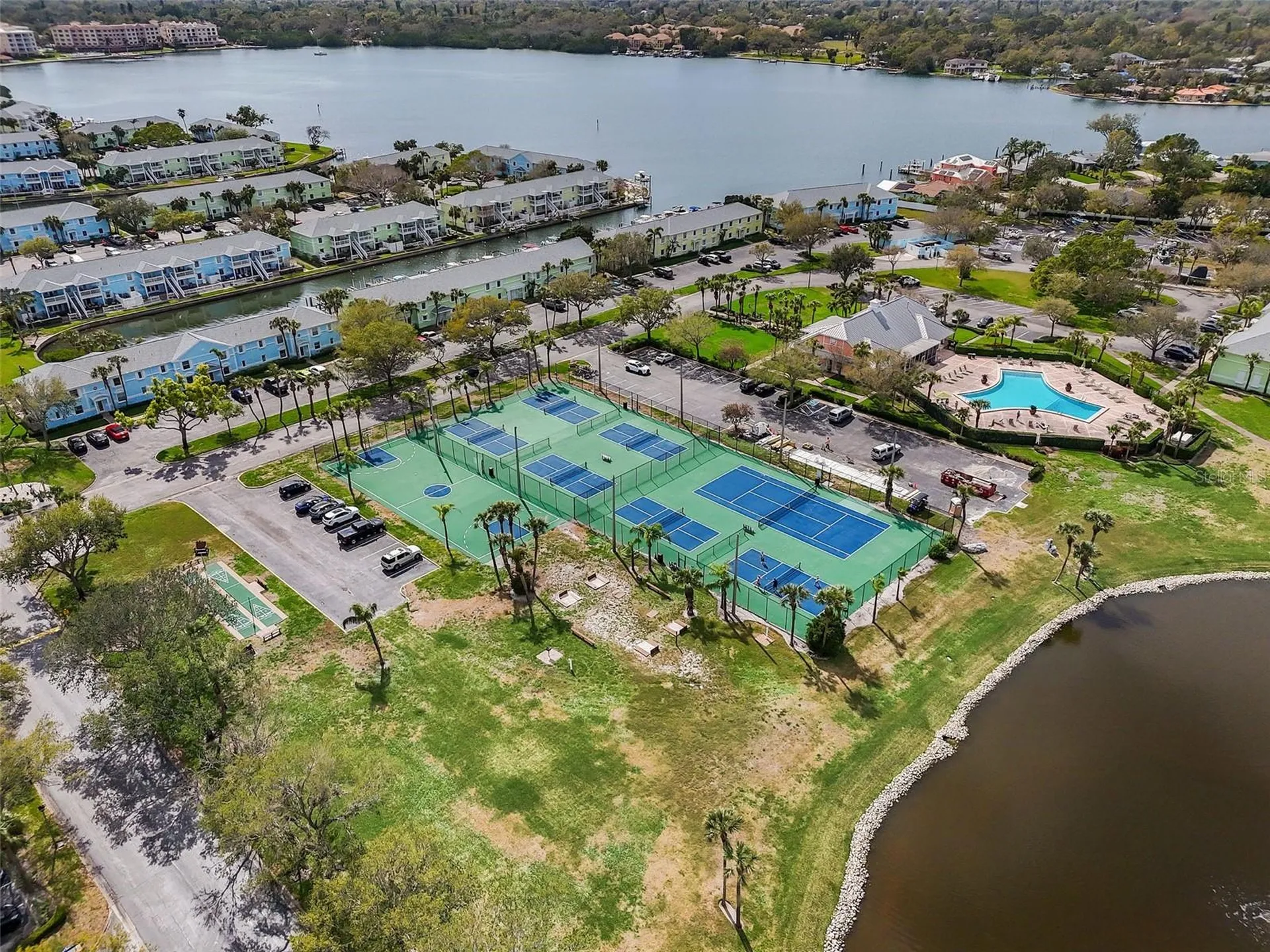 4966 Coquina Key Drive SE St Petersburg FL 33701