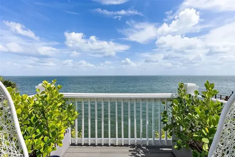 4966 Coquina Key Drive SE St Petersburg FL 33701