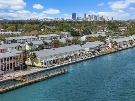 4966 Coquina Key Drive SE St Petersburg FL 33701