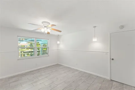 4960 Dover Street NE St Petersburg FL 33703