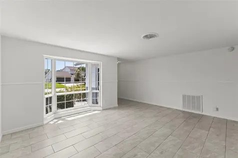 4960 Dover Street NE St Petersburg FL 33703