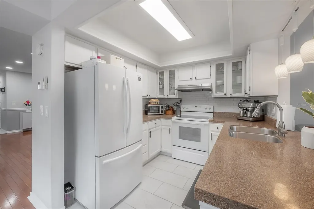 16109 Dawnview Drive Tampa FL 33624