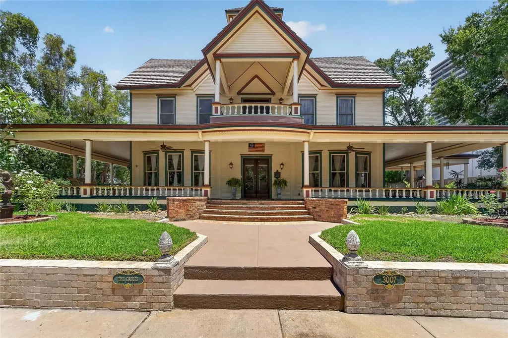3007 W Stovall Street Tampa FL 33629