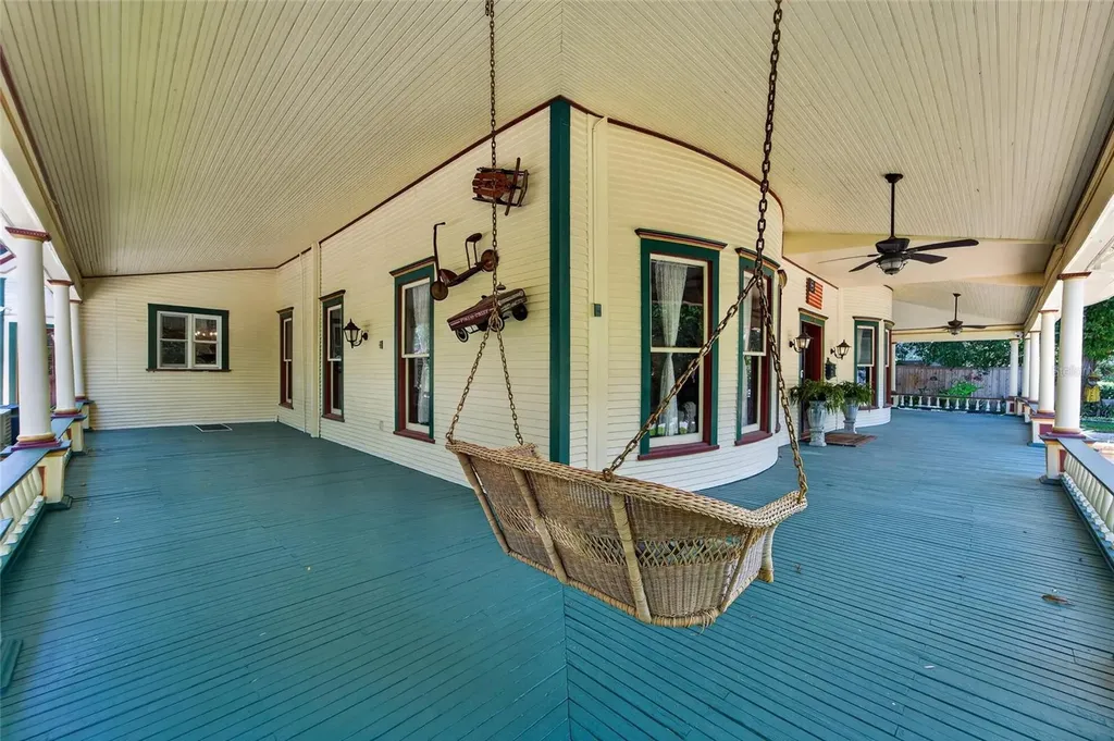 3007 W Stovall Street Tampa FL 33629