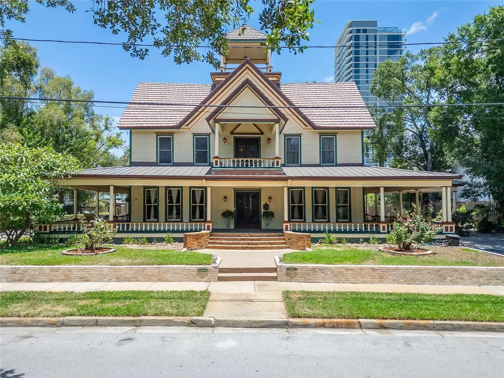 3007 W Stovall Street Tampa FL 33629