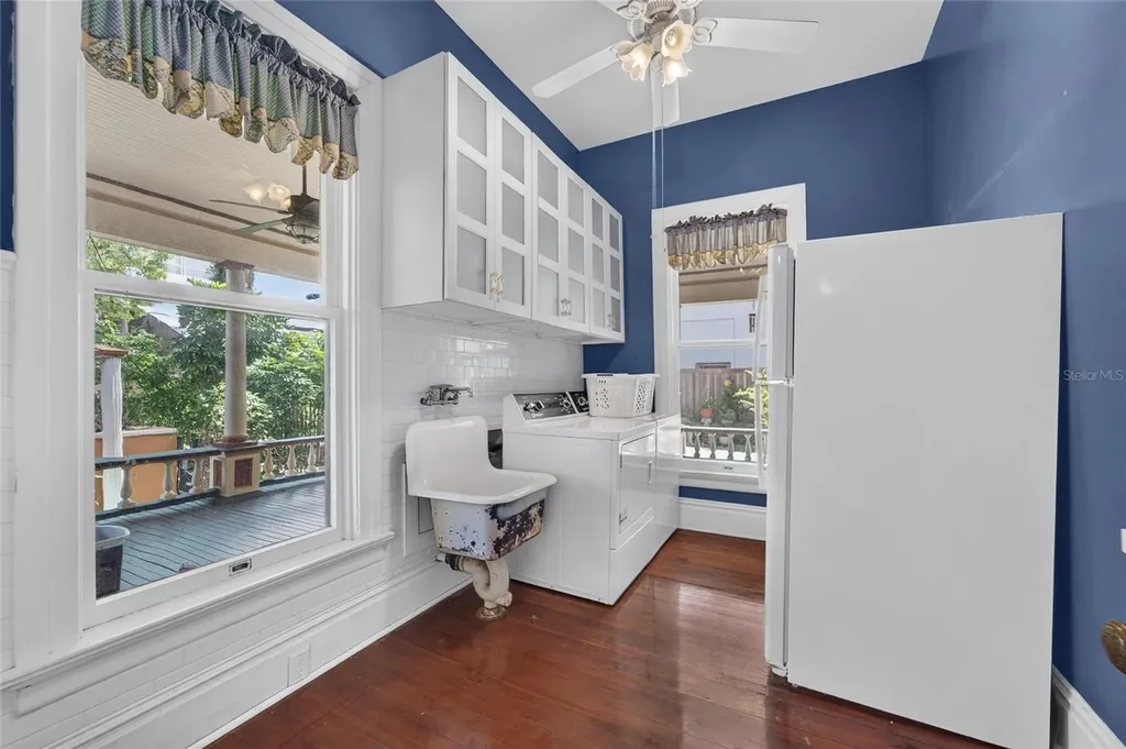3007 W Stovall Street Tampa FL 33629