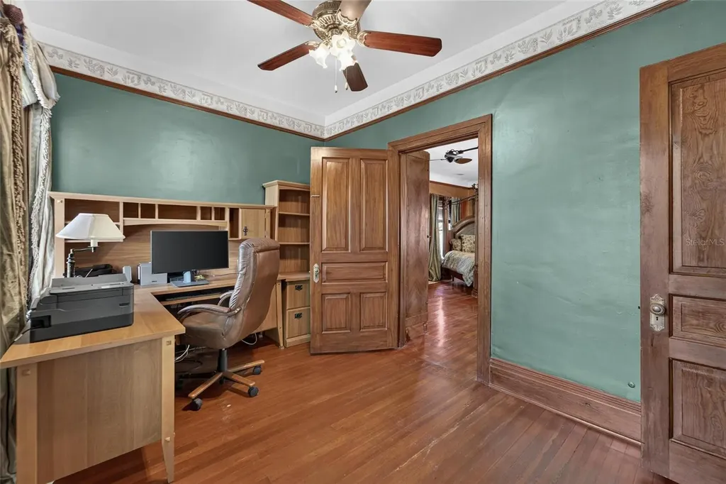 3007 W Stovall Street Tampa FL 33629