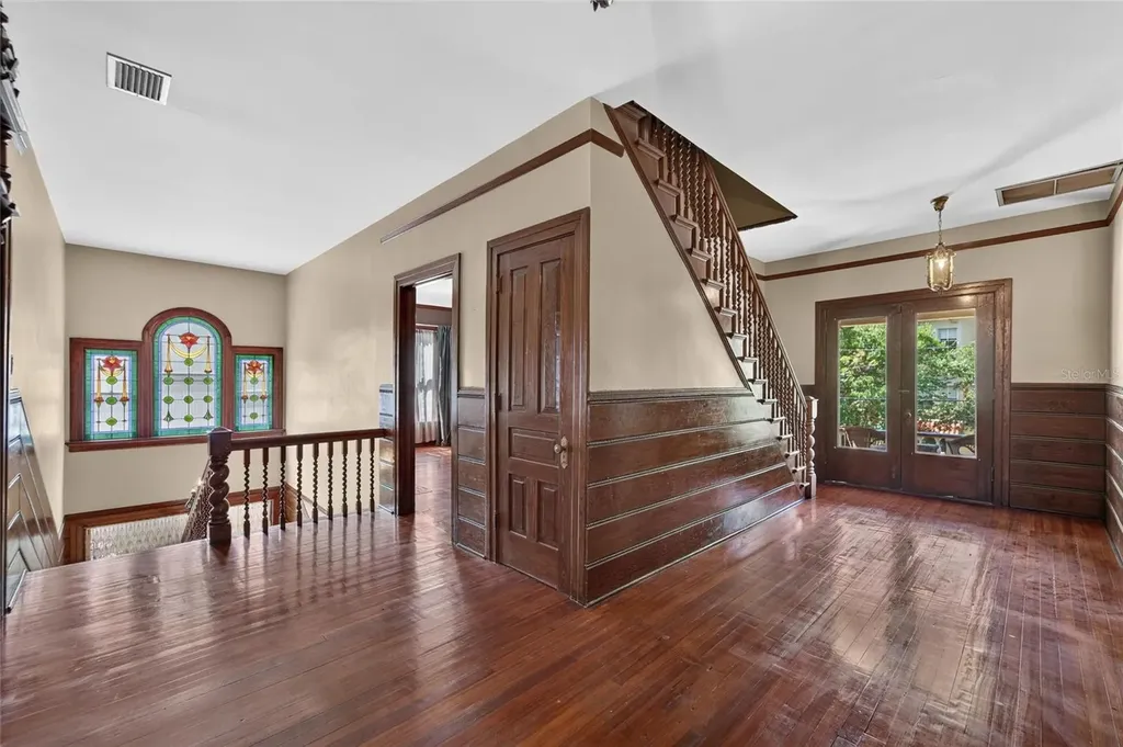 3007 W Stovall Street Tampa FL 33629