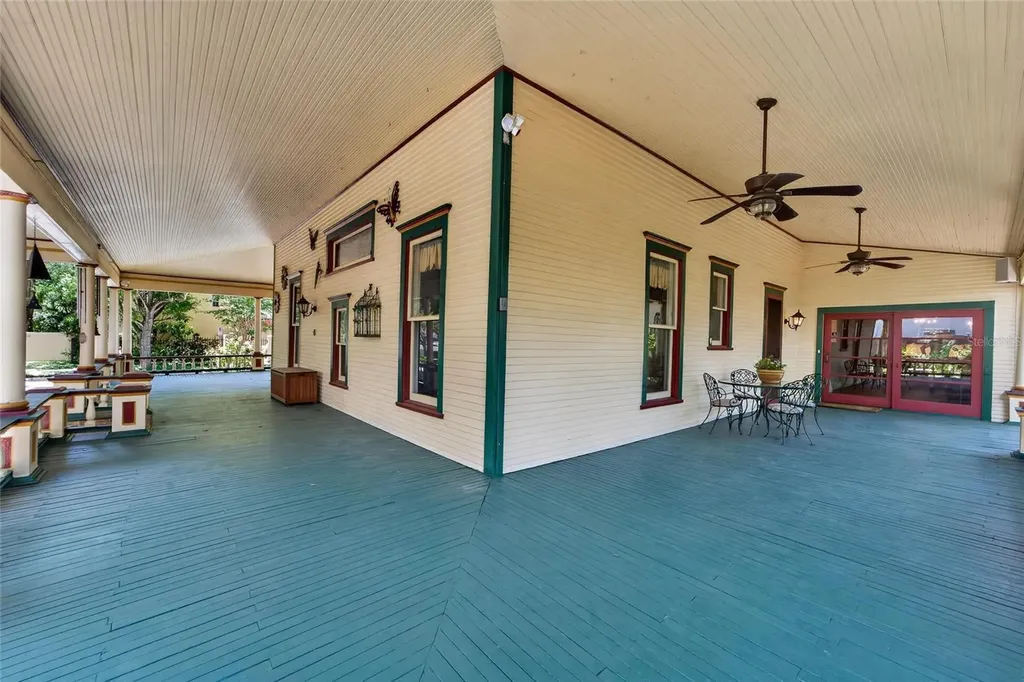 3007 W Stovall Street Tampa FL 33629