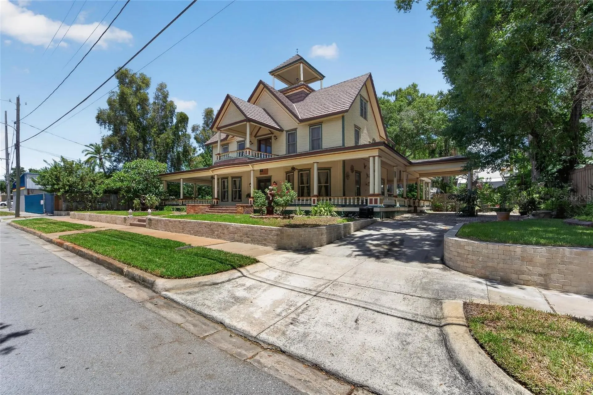 3007 W Stovall Street Tampa FL 33629