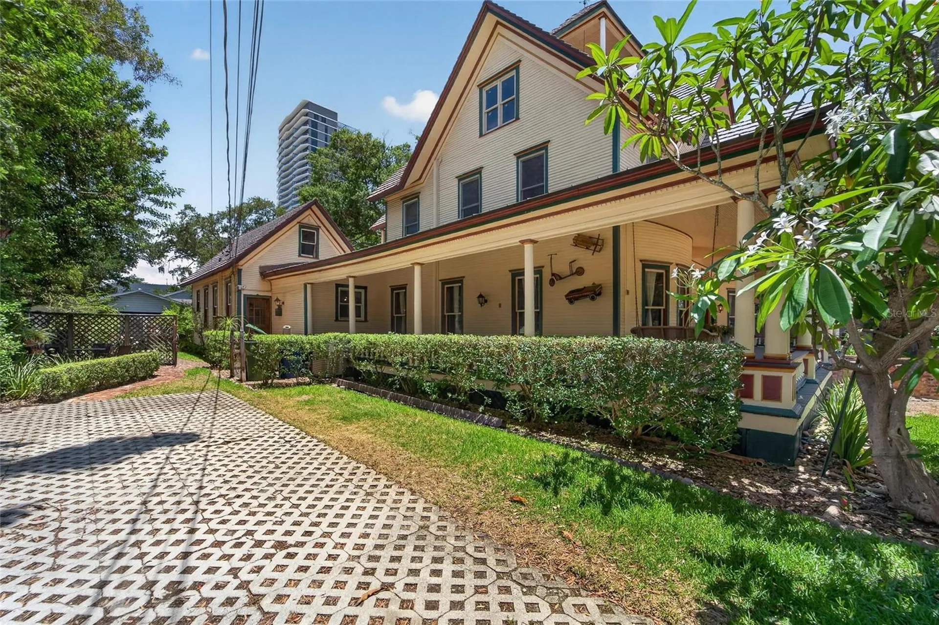 3007 W Stovall Street Tampa FL 33629