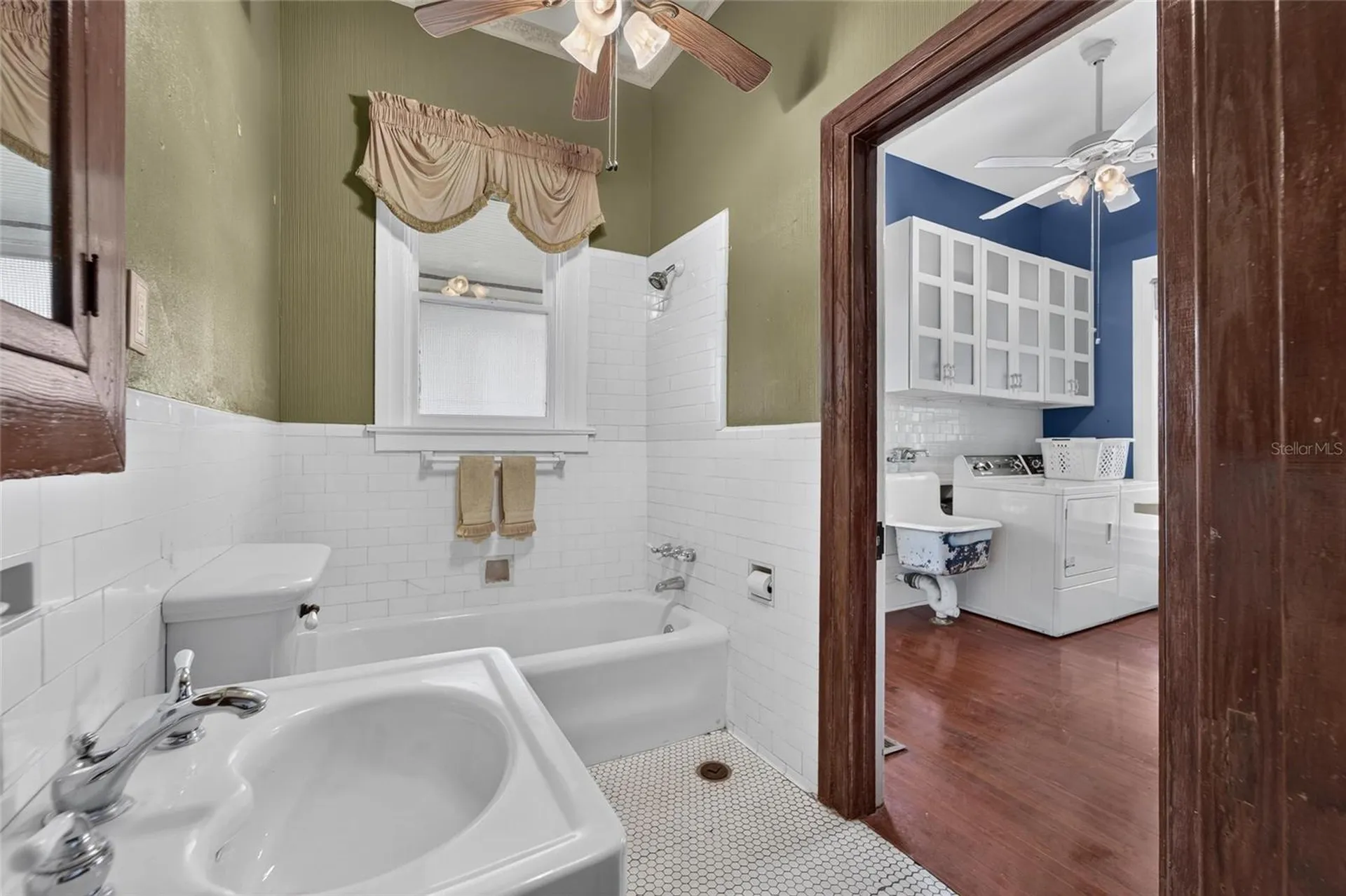 3007 W Stovall Street Tampa FL 33629