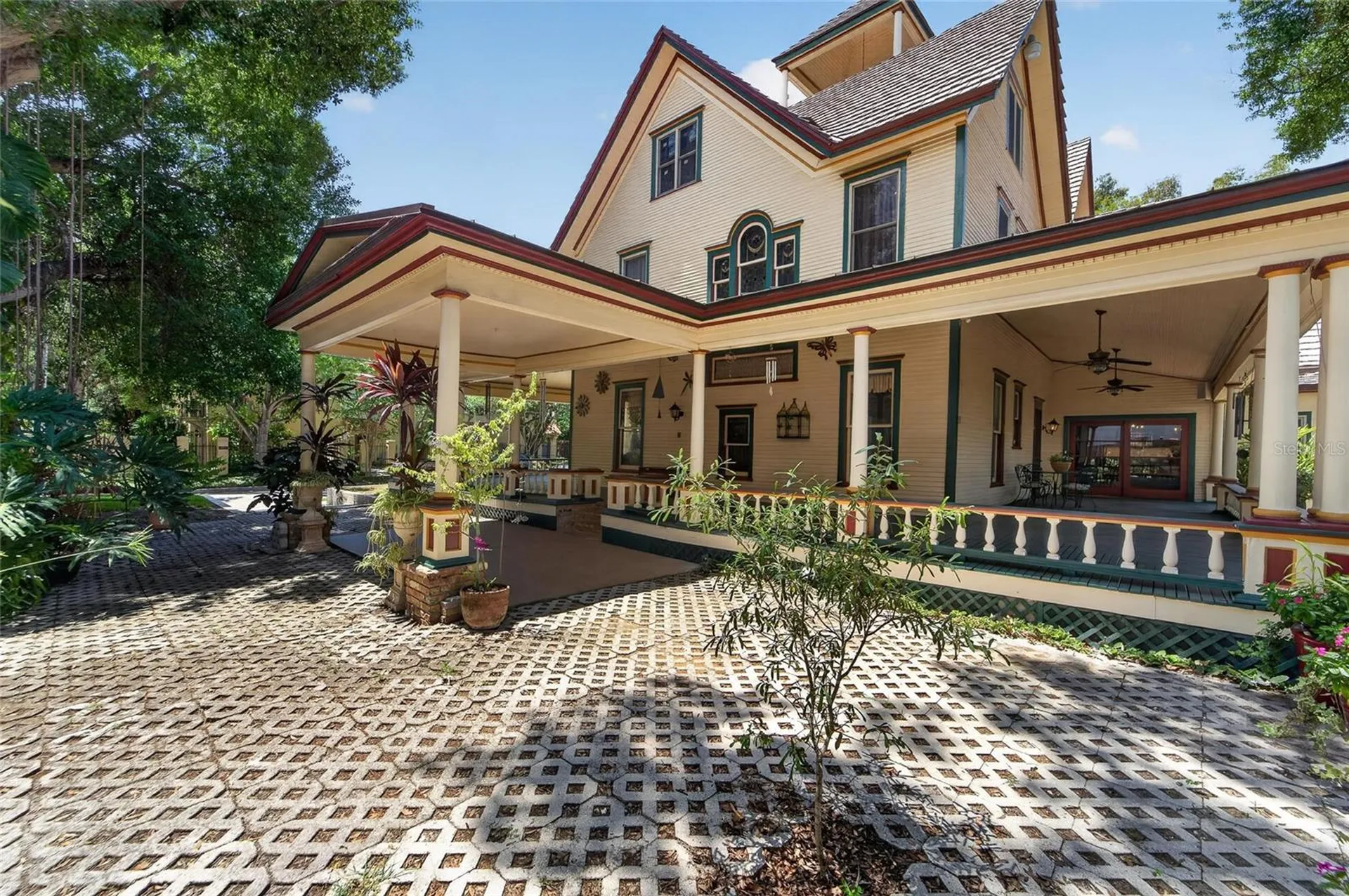 3007 W Stovall Street Tampa FL 33629