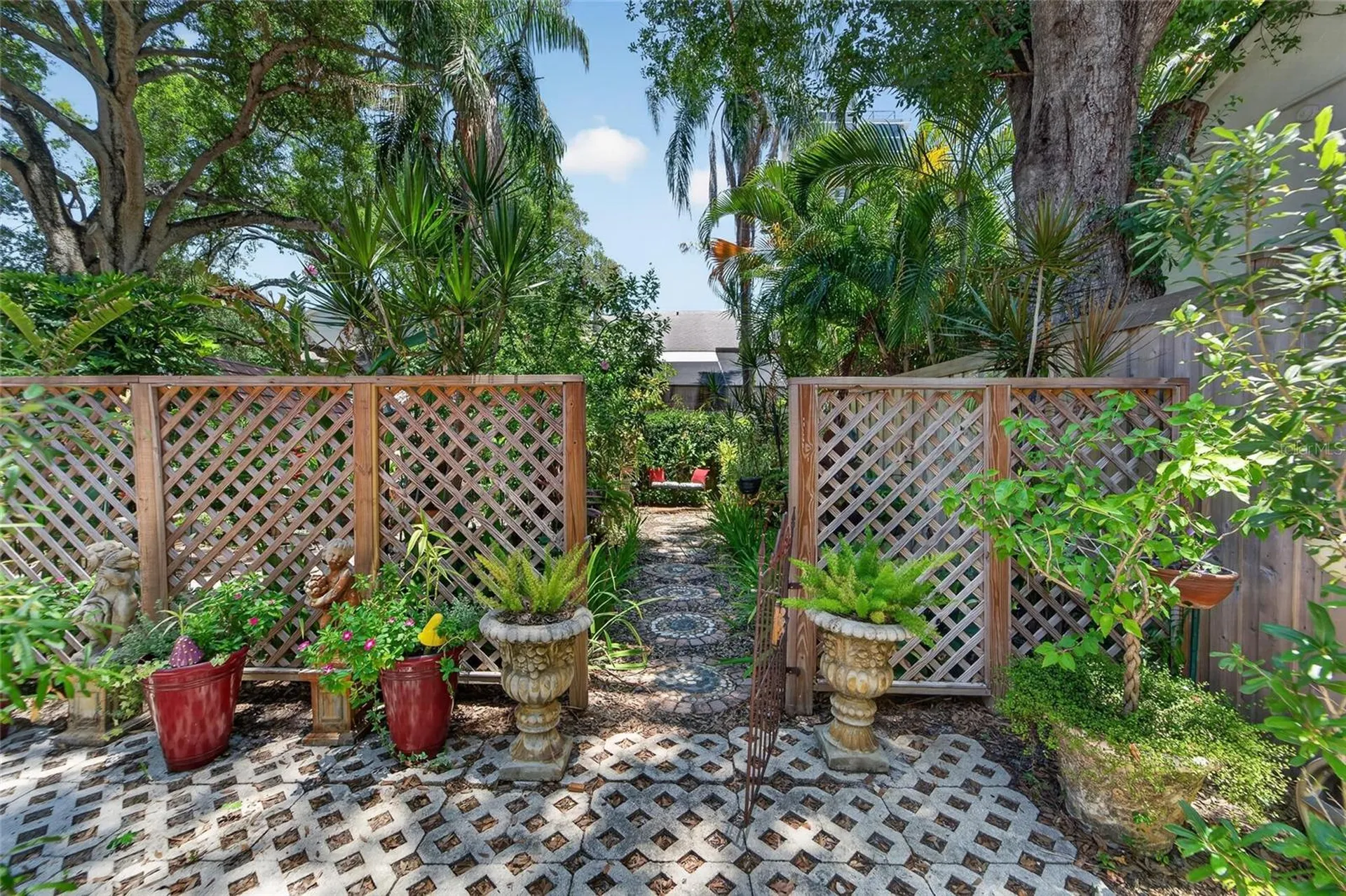 3007 W Stovall Street Tampa FL 33629