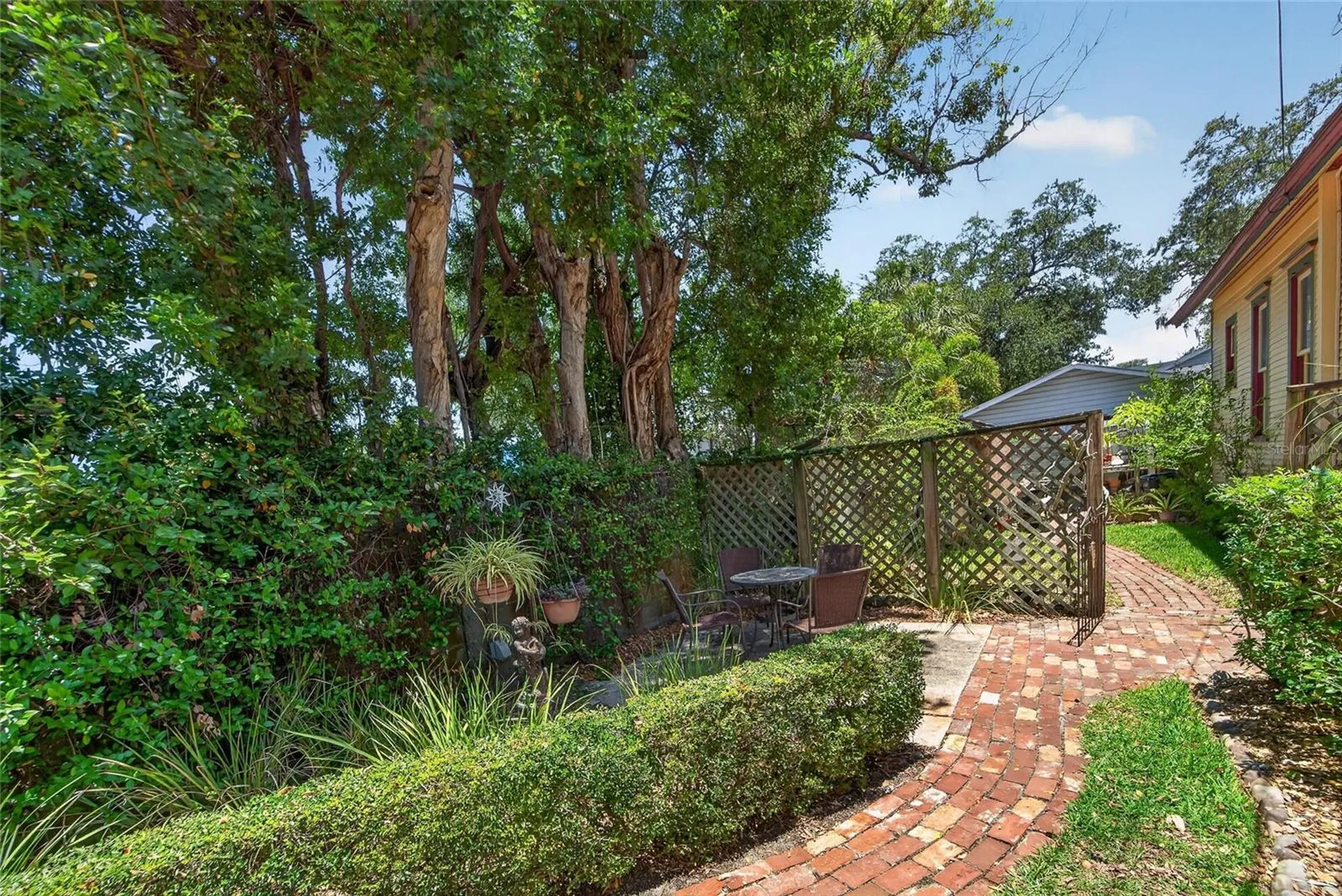 3007 W Stovall Street Tampa FL 33629