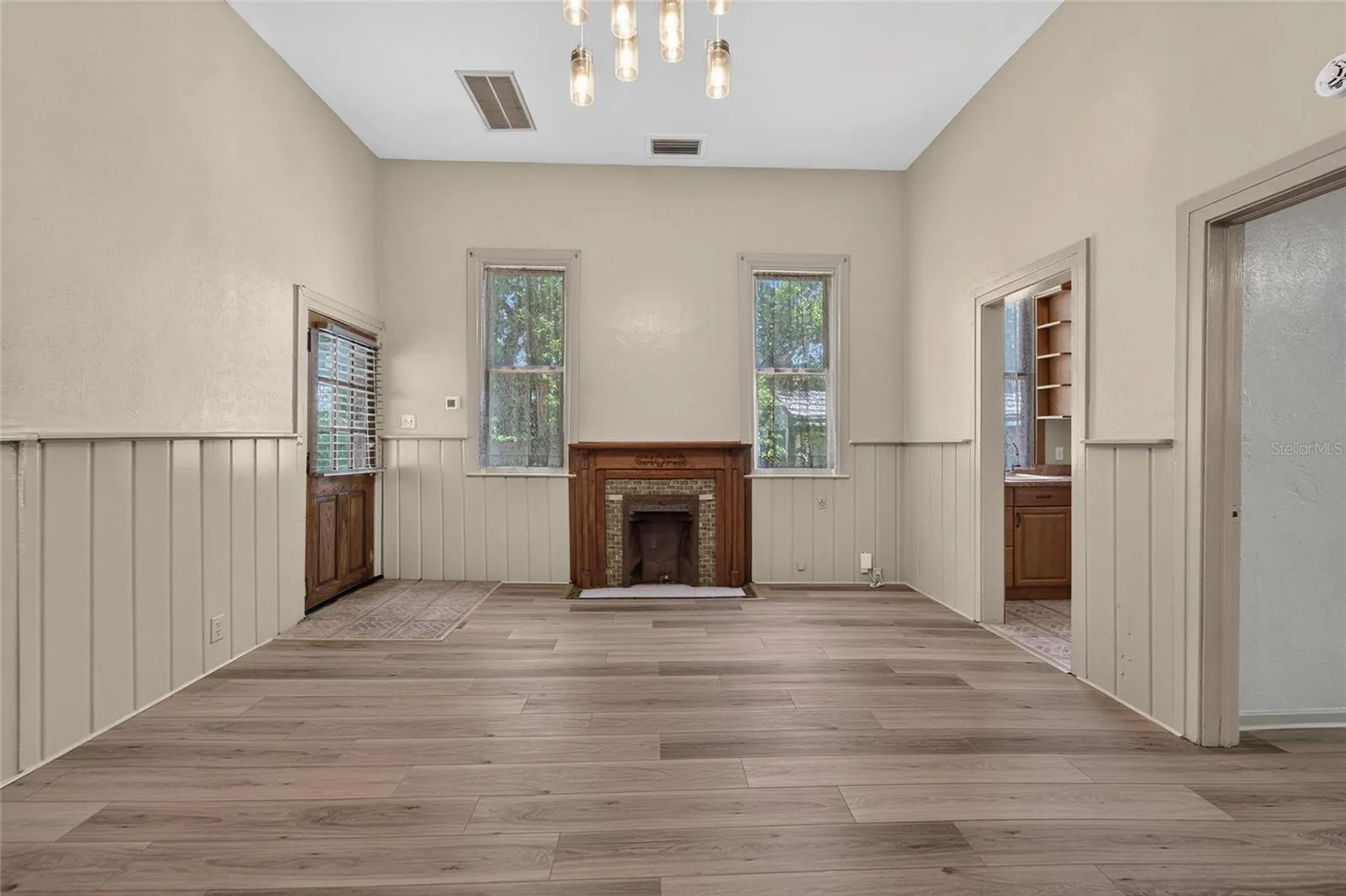 3007 W Stovall Street Tampa FL 33629