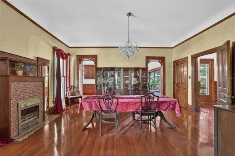 3007 W Stovall Street Tampa FL 33629