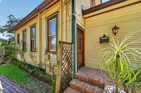 3007 W Stovall Street Tampa FL 33629