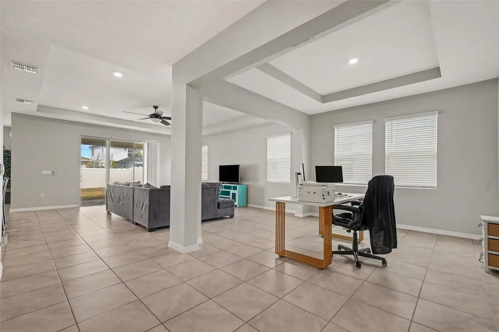 528 Ocean Spray Drive Ruskin FL 33570