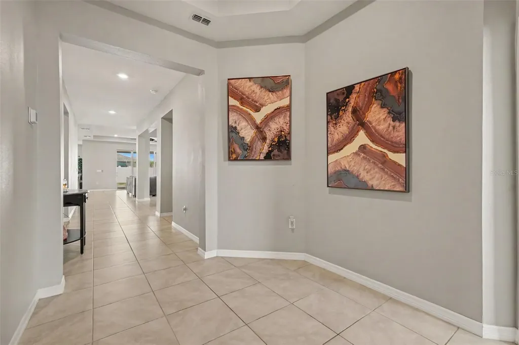 528 Ocean Spray Drive Ruskin FL 33570