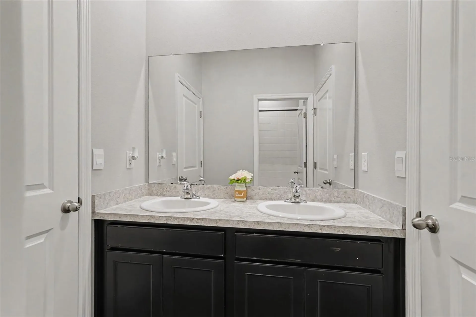 528 Ocean Spray Drive Ruskin FL 33570