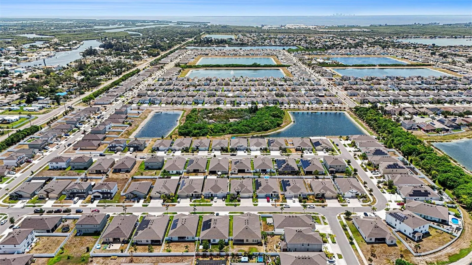 528 Ocean Spray Drive Ruskin FL 33570