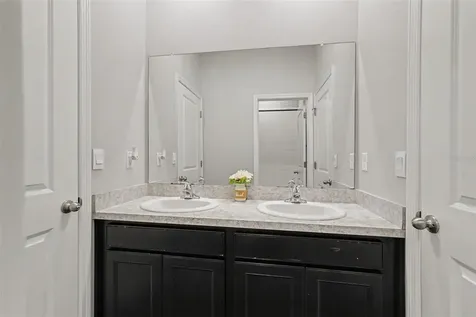 528 Ocean Spray Drive Ruskin FL 33570