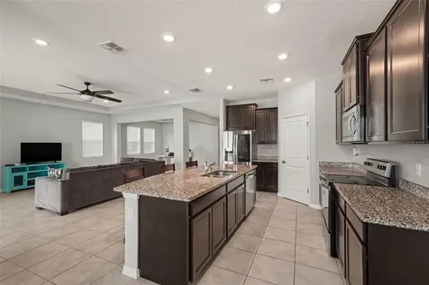 528 Ocean Spray Drive Ruskin FL 33570