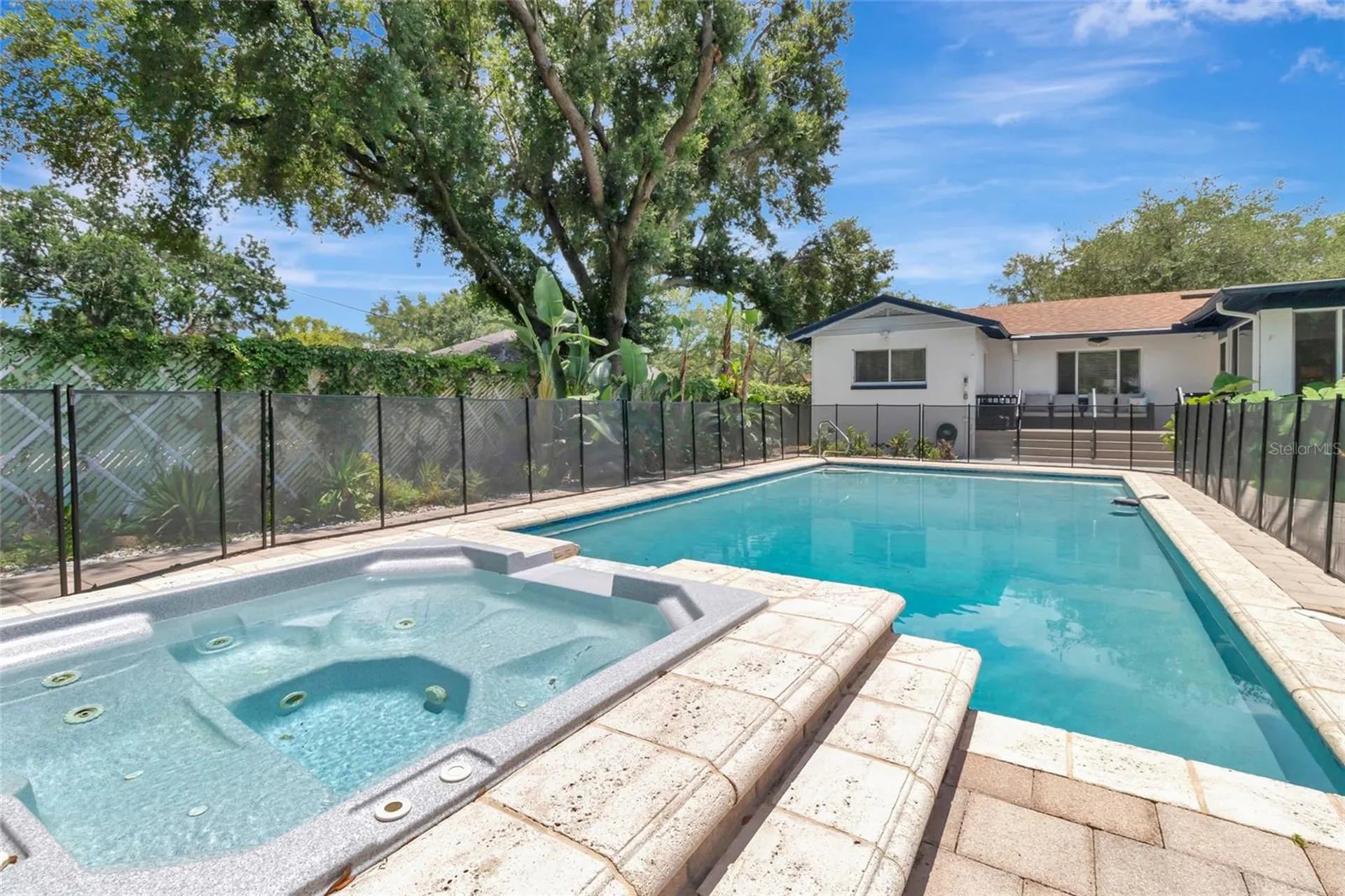 1217 E Amelia Street Orlando FL 32803