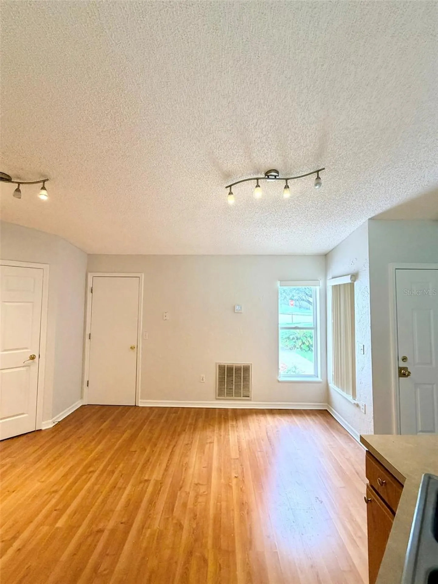 602 Sun Bluff Lane Apopka FL 32712
