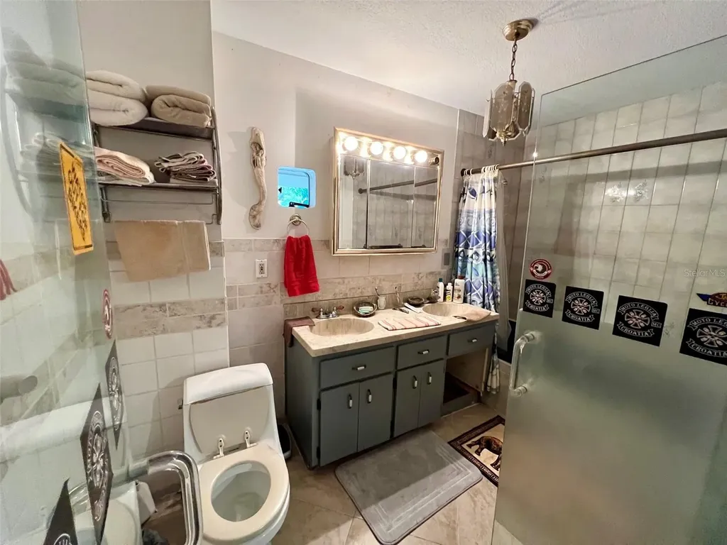 1769 Overbrook Avenue Clearwater FL 33755