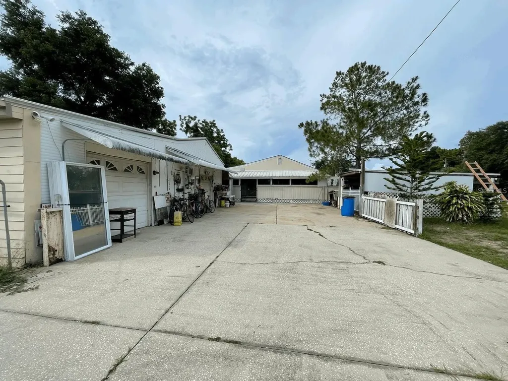 1769 Overbrook Avenue Clearwater FL 33755