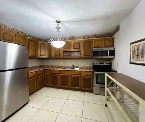 89 Block 92 Villa Carolina Dev. Carolina PR 00985