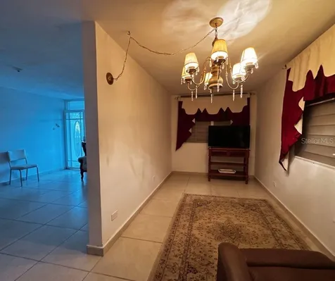 89 Block 92 Villa Carolina Dev. Carolina PR 00985