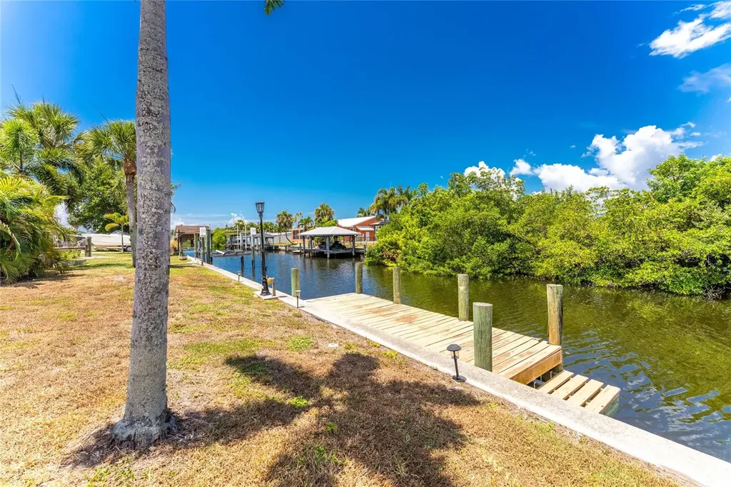 3015 Wisteria Place Punta Gorda FL 33950