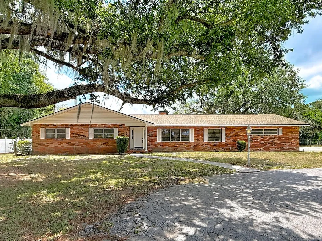 1112 Caballo Road Leesburg FL 34748
