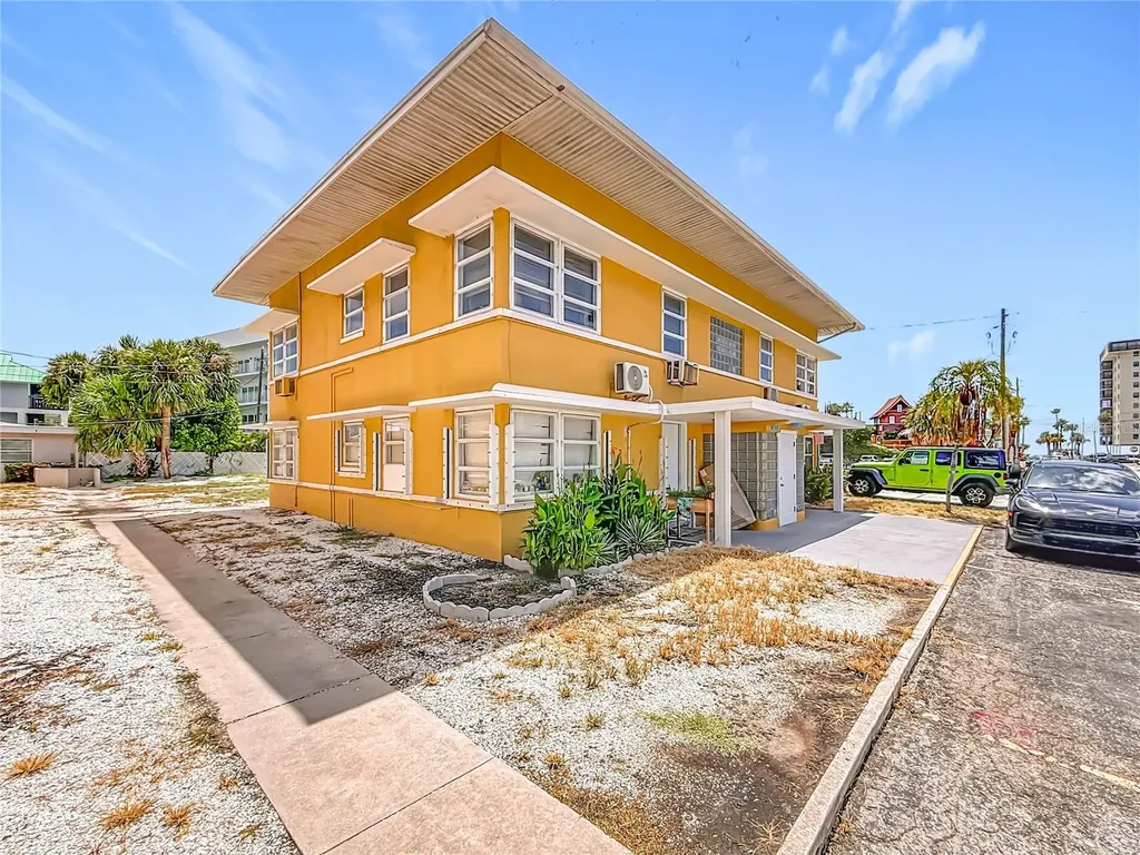 107 154th Avenue Madeira Beach FL 33708