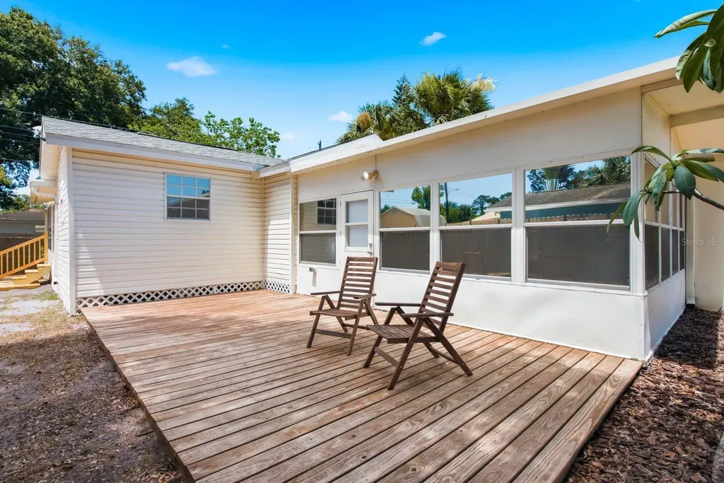 7201 5th Avenue N St Petersburg FL 33701