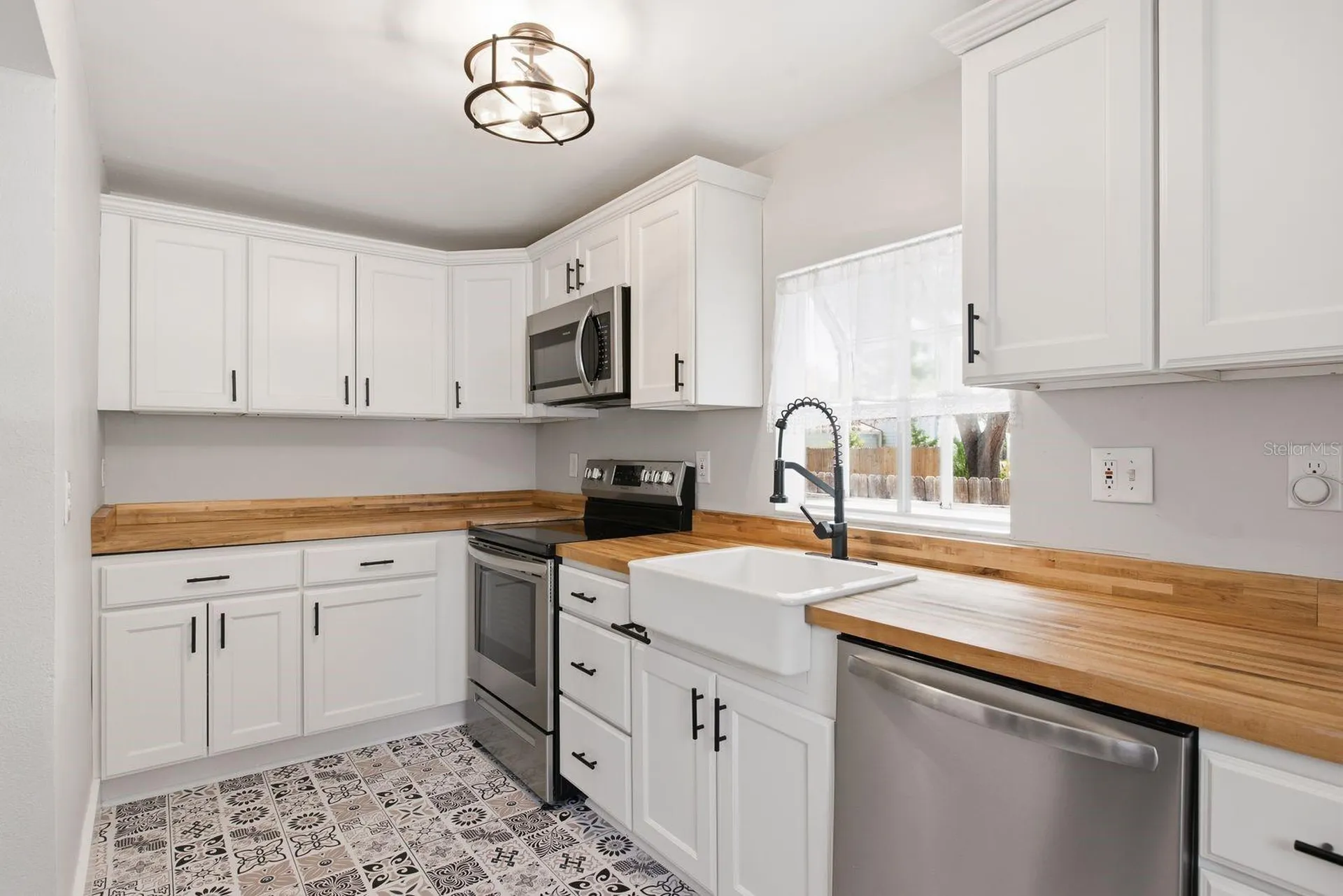 7201 5th Avenue N St Petersburg FL 33701