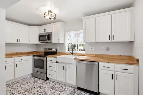7201 5th Avenue N St Petersburg FL 33701
