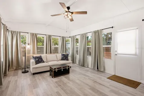 7201 5th Avenue N St Petersburg FL 33701