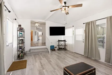 7201 5th Avenue N St Petersburg FL 33701
