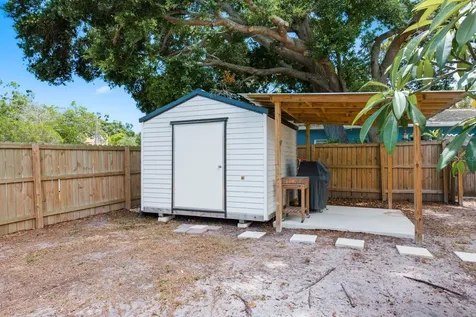 7201 5th Avenue N St Petersburg FL 33701