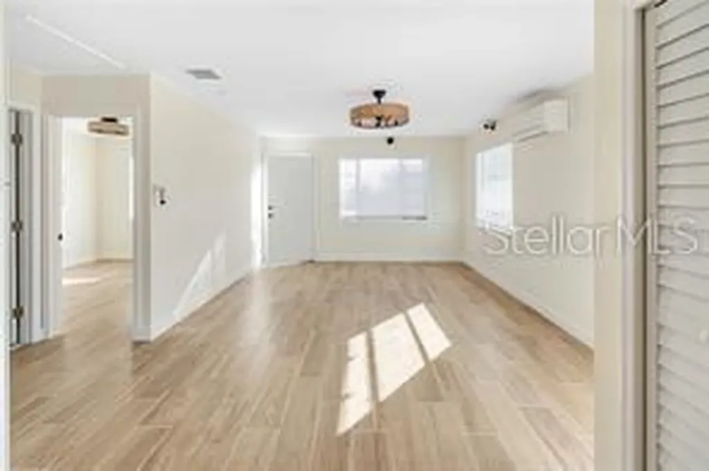1301 26th Avenue S St Petersburg FL 33705