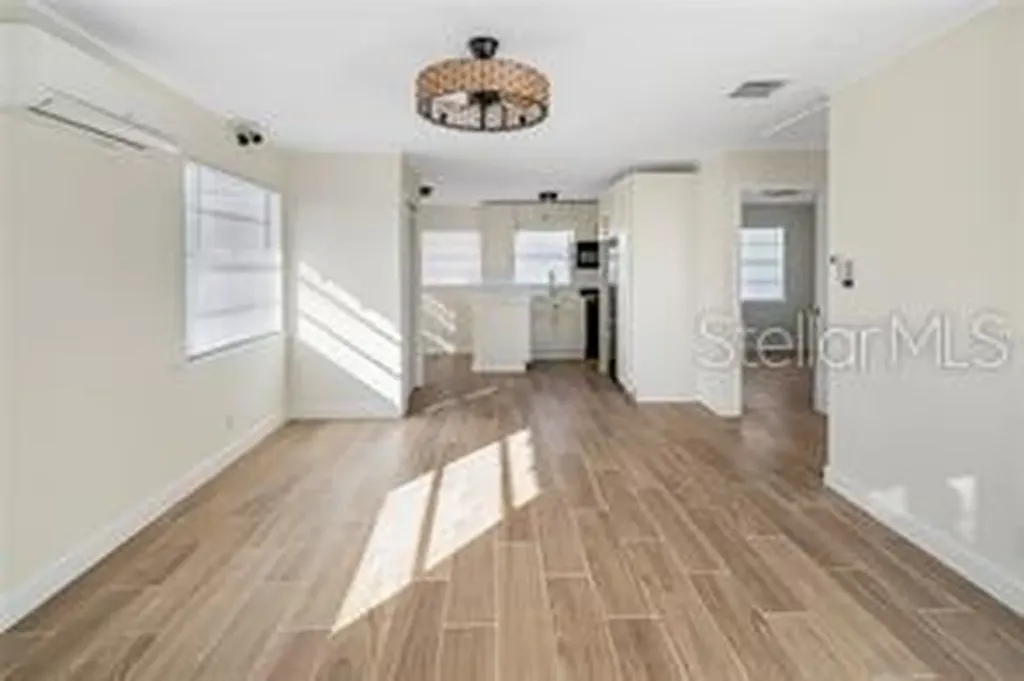 1301 26th Avenue S St Petersburg FL 33705