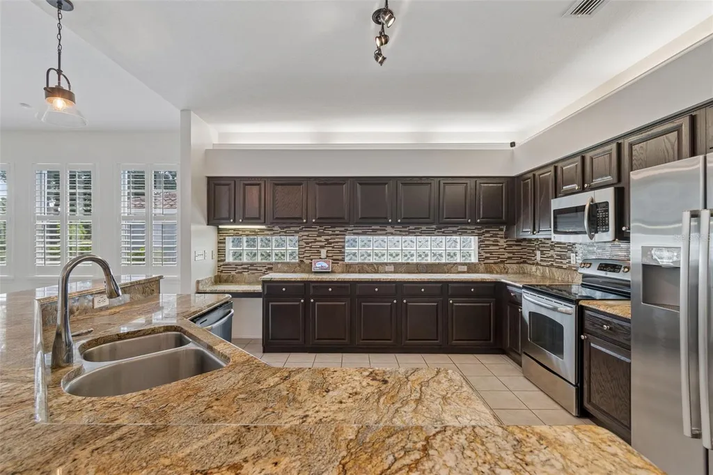 1230 Berkshire Lane Tarpon Springs FL 34688